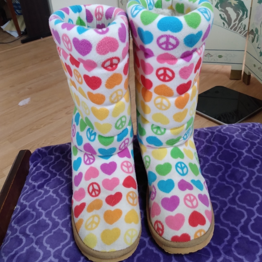 Melissa and Doug boots